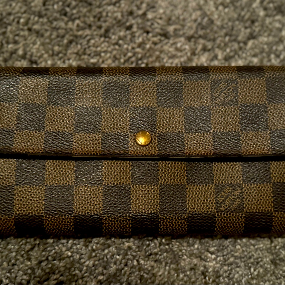 Louis Vuitton Sarah Wallet.